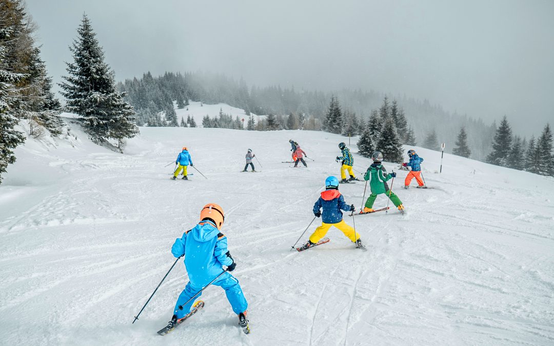 10 Benefits of Ski Lessons for Children